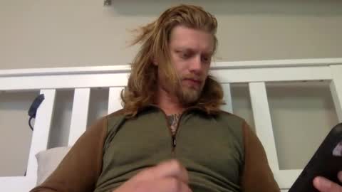 Chris online show from 27, 10, 2025