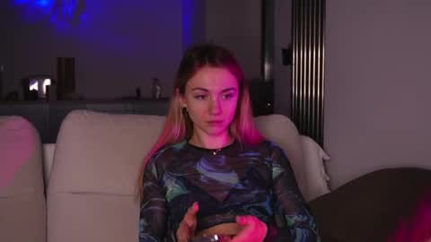 Snapshot of limy_sweet chatting on 5, 2, 2025 limy_sweet online show from 5, 2, 2025