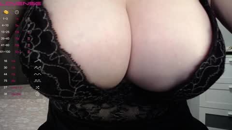 Snapshot of lina____ chatting on 22, 12, 2024 Lina online show from 22, 12, 2024