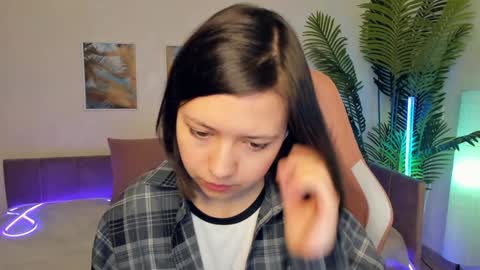 Lina online show from 3, 2, 2025