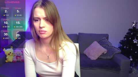 Snapshot of lina_bush chatting on 6, 1, 2025 lina_bush online show from 6, 1, 2025