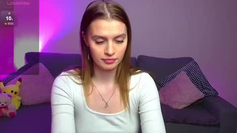 Snapshot of lina_bush chatting on 2, 2, 2025 lina_bush online show from 2, 2, 2025