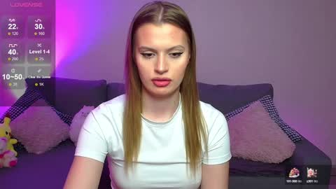 Snapshot of lina_bush chatting on 5, 3, 2025 lina_bush online show from 5, 3, 2025
