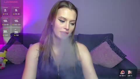 Snapshot of lina_bush chatting on 7, 3, 2025 lina_bush online show from 7, 3, 2025