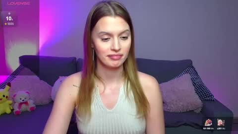 Snapshot of lina_bush chatting on 10, 3, 2025 lina_bush online show from 10, 3, 2025