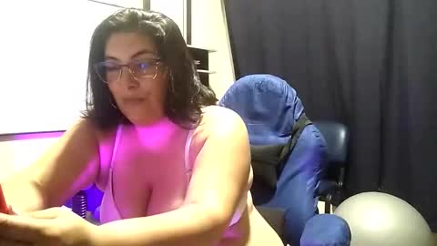 Snapshot of lina_maria99 chatting on 10, 11, 2025 Lina Mara99 online show from 10, 11, 2025