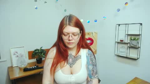 Snapshot of lina_ri chatting on 27, 5, 2026 lina_ri online show from 27, 5, 2026