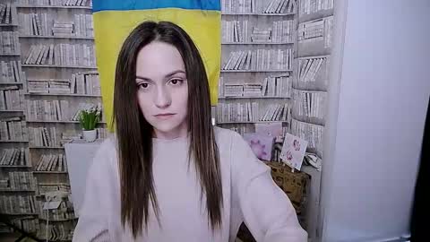 Lina online show from 28, 9, 2025