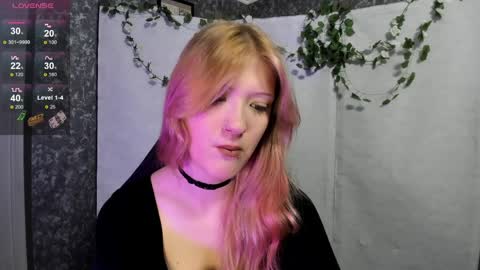 Snapshot of lina_vi chatting on 9, 4, 2026 Lina online show from 9, 4, 2026
