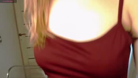 Snapshot of lina_vi chatting on 1, 5, 2026 Lina online show from 1, 5, 2026