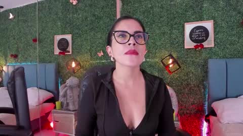 Lina  online show from 24, 2, 2026