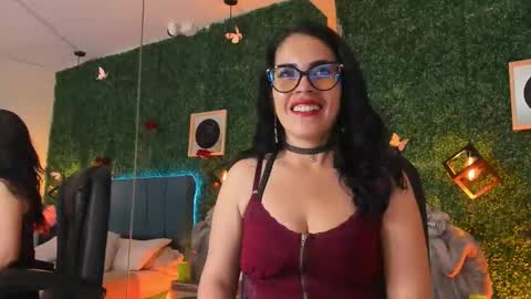 Snapshot of linagh chatting on 5, 3, 2026 Lina online show from 5, 3, 2026