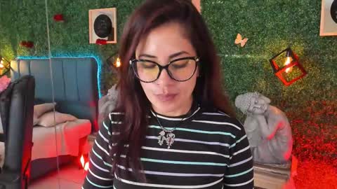Snapshot of linagh chatting on 9, 3, 2026 Lina online show from 9, 3, 2026