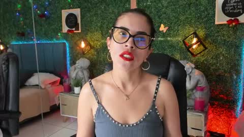 Snapshot of linagh chatting on 15, 5, 2026 Lina online show from 15, 5, 2026