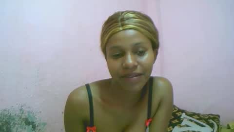 Snapshot of linah1123 chatting on 18, 1, 2026 linah1123 online show from 18, 1, 2026