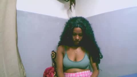 Snapshot of linah1123 chatting on 16, 2, 2026 linah1123 online show from 16, 2, 2026