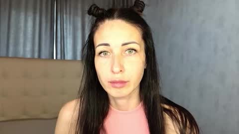 LinaLivee online show from 14, 10, 2025