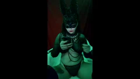 Snapshot of linameyer514718 chatting on 4, 3, 2026 linameyer514718 online show from 4, 3, 2026