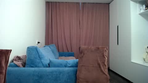 Lina Sparks online show from 25, 2, 2025