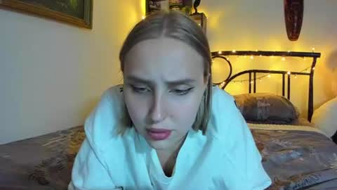 Snapshot of linatruly chatting on 4, 8, 2026 Lina online show from 4, 8, 2026