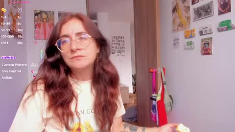 Snapshot of linda_giggle chatting on 13, 5, 2026 Giggles online show from 13, 5, 2026