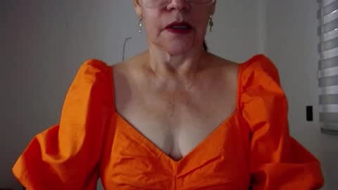 Snapshot of linda_hanna1977 chatting on 18, 11, 2025 Linda Hanna online show from 18, 11, 2025