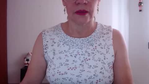 Snapshot of linda_hanna1977 chatting on 9, 1, 2026 Linda Hanna online show from 9, 1, 2026
