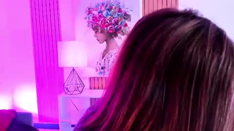 linda_norris online show from 14, 7, 2026