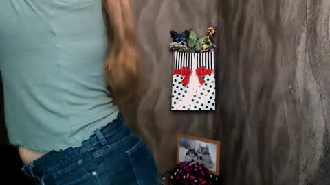 Snapshot of linda_s_ chatting on 27, 9, 2025 Linda online show from 27, 9, 2025