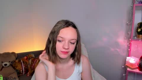 Snapshot of lindaa_bell chatting on 20, 12, 2025 My real name is Olivia online show from 20, 12, 2025