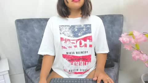 Snapshot of lindacastro2 chatting on 27, 4, 2026 ig linda cw2 online show from 27, 4, 2026