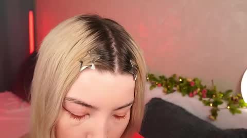 Snapshot of lindathackerr chatting on 14, 5, 2026 Linda online show from 14, 5, 2026
