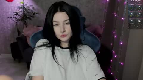 Lina online show from 10, 7, 2026