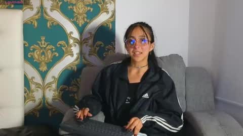 ling ling24 online show from 7, 1, 2025