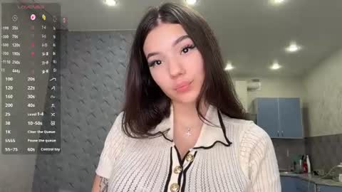 Lira online show from 21, 7, 2026