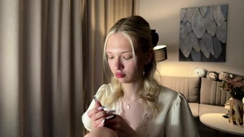 Snapshot of linneabercier chatting on 15, 5, 2026 Emma online show from 15, 5, 2026