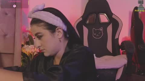 Snapshot of linoshka_1 chatting on 17, 4, 2026 Luciana online show from 17, 4, 2026