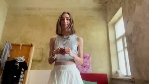 Snapshot of linseydepolito chatting on 10, 5, 2026 Kris online show from 10, 5, 2026