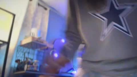 linuxgirlsudosu online show from 18, 1, 2025