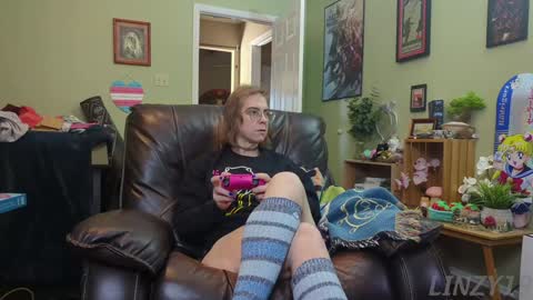 Snapshot of linzy19 chatting on 21, 1, 2025 Linzy19 online show from 21, 1, 2025