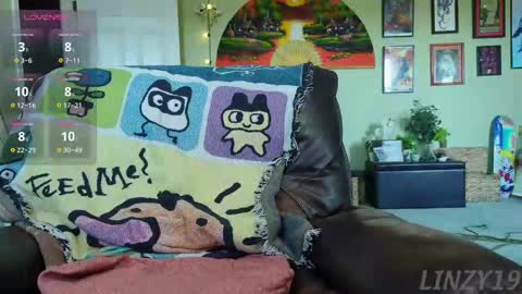 Snapshot of linzy19 chatting on 17, 9, 2025 Linzy19 online show from 17, 9, 2025