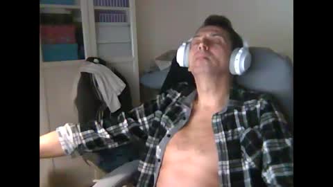 Snapshot of liongr69 chatting on 24, 12, 2024 liongr69 online show from 24, 12, 2024