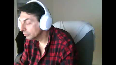 Snapshot of liongr69 chatting on 5, 2, 2025 liongr69 online show from 5, 2, 2025