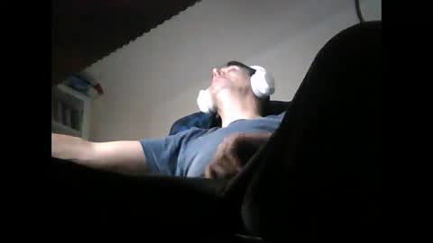 Snapshot of liongr69 chatting on 2, 3, 2025 liongr69 online show from 2, 3, 2025