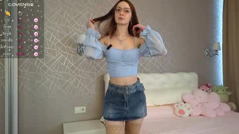Snapshot of lioryzerotwo chatting on 17, 4, 2026 Liory online show from 17, 4, 2026