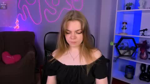 Snapshot of lira_loss chatting on 4, 8, 2026 Lira online show from 4, 8, 2026