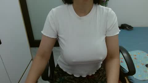 lisa_1011 online show from 11, 7, 2026