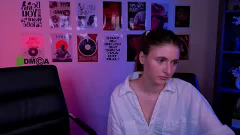 Snapshot of lisa_dark_ chatting on 8, 7, 2026 Lisa online show from 8, 7, 2026