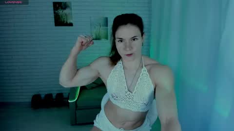 Snapshot of lisa_ree_ chatting on 5, 5, 2026 lisa online show from 5, 5, 2026