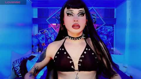 lisa_sparkleee online show from 10, 5, 2026